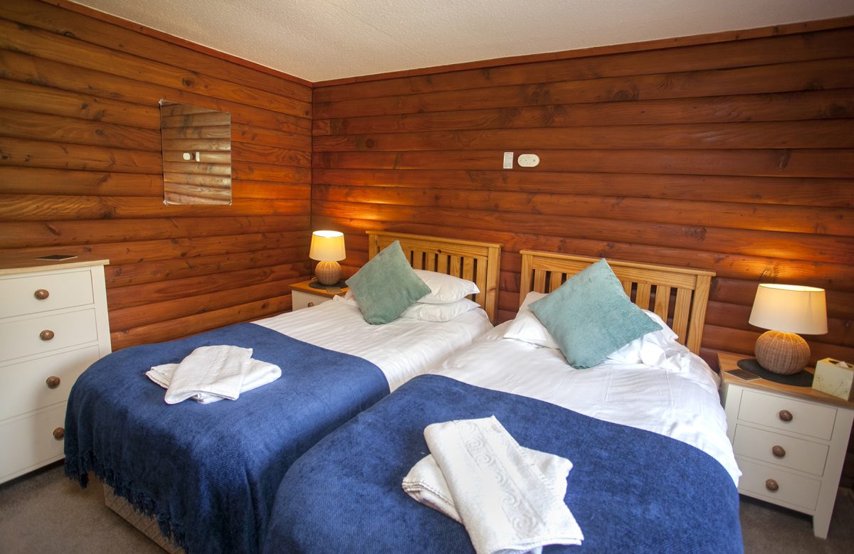 Twin Bedroom